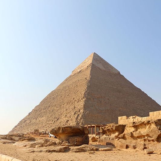 Piramide di Chefren, 2500 a.C.