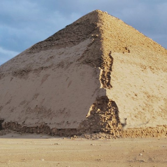 Piramide di Snefru, 2560 a.C